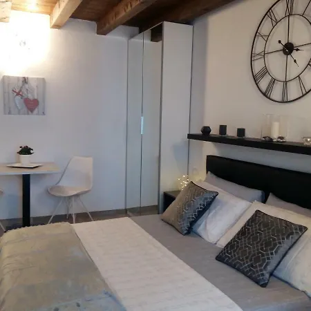 Apartment Antico Loft Como