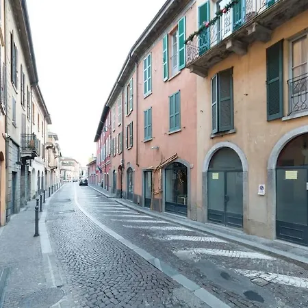 Antica Corte Con Balcone